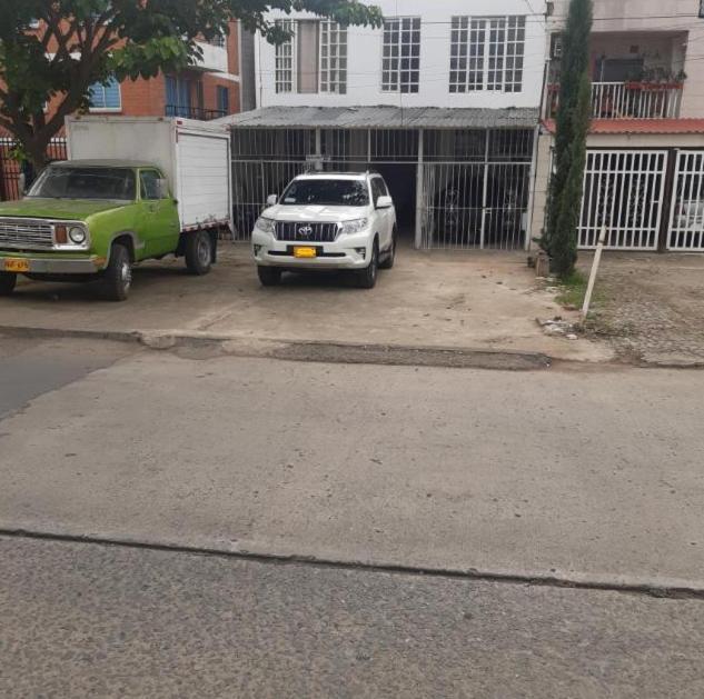 Hospedaje Alférez Real Jamundí Esterno foto